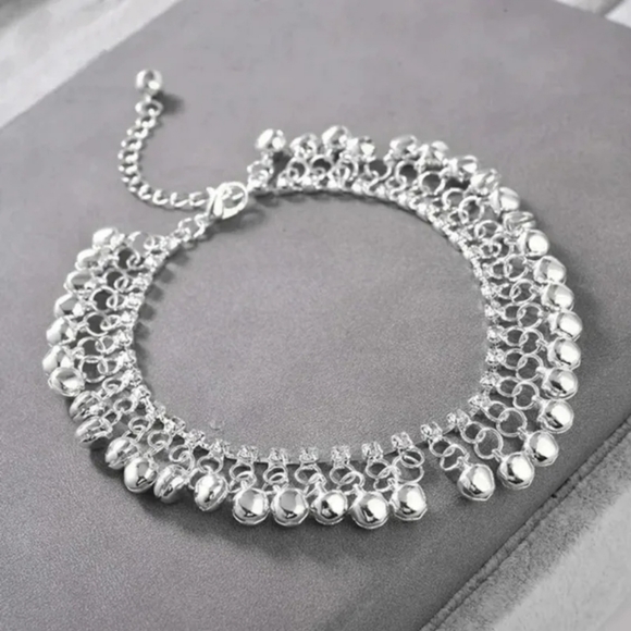 SILVER BELL JINGLE CHIME ANKLET OR BRACELET BOHO - Picture 3 of 3